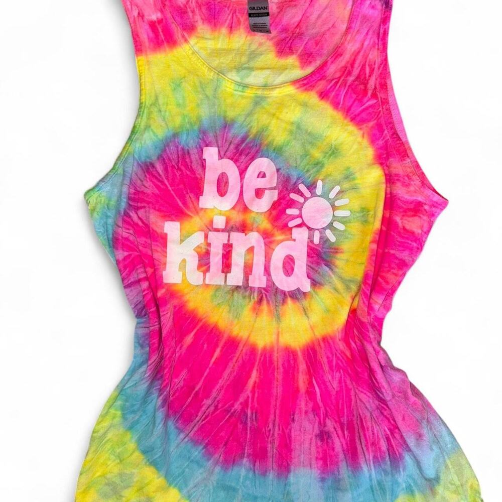 “Be Kind” Tie-Dye Tank Top – Women’s Medium